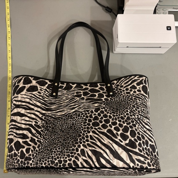 NWT Michael Kors Black and White Signature Animal Print Patterned Tote - Picture 8 of 8